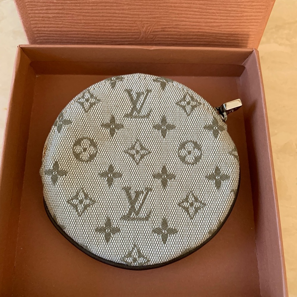 Louis Vuitton Conte De Fees Butterfly Coin Purse - Picture 3 of 11